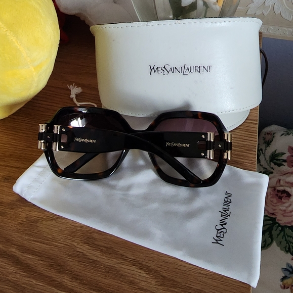 YSL Sunglasses - Picture 2 of 12